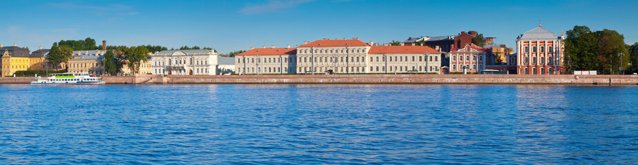 Fototapeta na wymiar Panoramic view of St. Petersburg