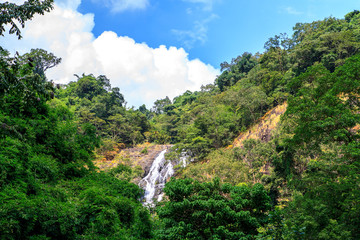 Fototapeta premium Sarika Waterfall