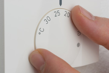 Raumtemperaturregler