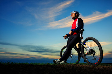 Naklejka premium Mountain Bike cyclist riding outdoor