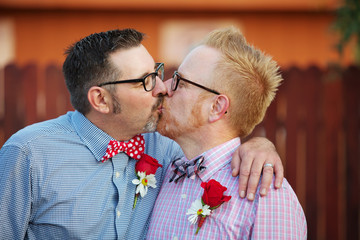 Married Men Kissing