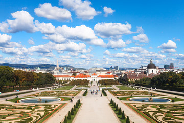 Fototapeta premium square of Belvedere Palaces, Vienna, Austria