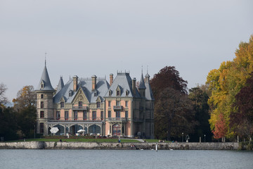Naklejka premium Schloss Schadau am Thunersee