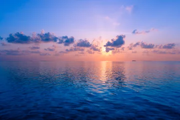 Photo sur Plexiglas Mer / coucher de soleil Coucher de soleil spectaculaire sur l& 39 océan. Maldives