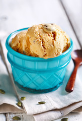 Pumpkin pie ice cream