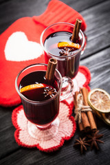 Mulled wine with cinnamon and orange