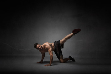kick boxing hit