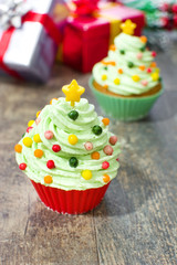 Christmas tree cupcakes and Christmas decoration