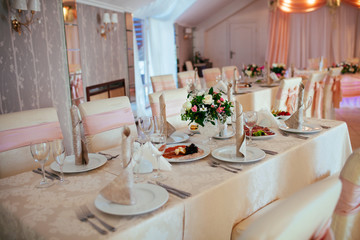 Wedding table decorations in restaurant.
