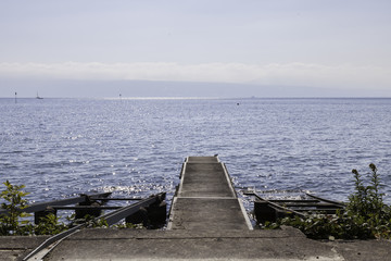 Dock au bord d&rsquo;un lac