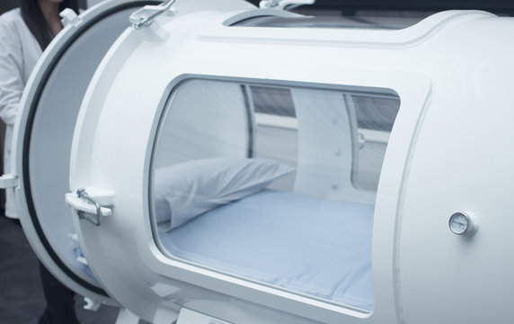 HBOT Hyperbaric Oxygen Therapy treatment chamber