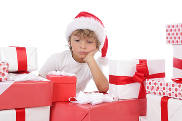 enfant garçon 6 ans avec bonnet de Noë