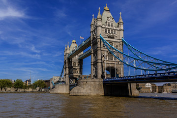 Obraz na płótnie Canvas Tower Bridge (1886 – 1894) over Thames - iconic symbol of London