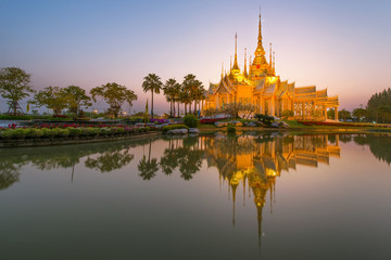Fototapeta na wymiar Beautiful temple at twilight time in Thailand