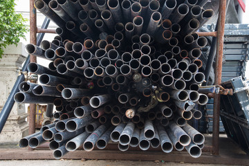Metal pipe