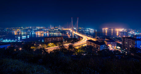 Fototapeta na wymiar Vladivostok. Night view of Golden bridge.