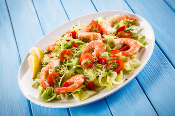 Salad with shrimps