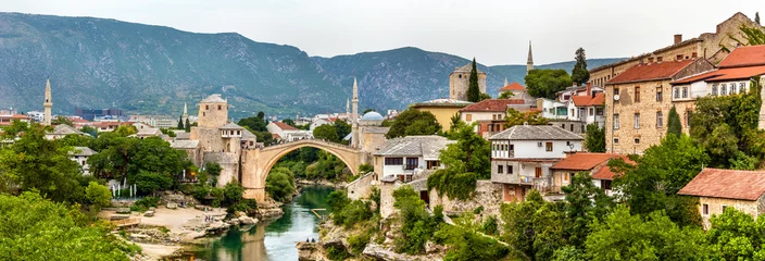 Photo sur Plexiglas Stari Most Panorama de la vieille ville de Mostar - Herzégovine