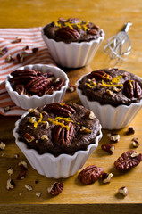 Cupcake chocolate with nuts