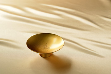 金色の盃