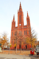 Fototapeta na wymiar Wiesbaden, die Marktkirche (Oktober 2015)