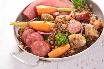 lentils with vegetable and meats