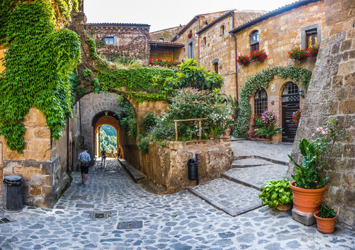 Idyllic alley way in civita di Bagnoregio, Lazio, Italy © JFL Photography
