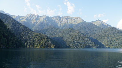 Riza lake and mountains