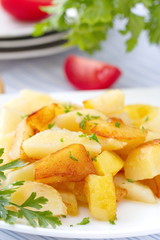Roast potatoes with fresh herbs