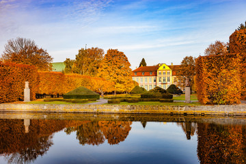 Fototapeta Oliwa park in autumn scenery. Oliwa, Poland. obraz