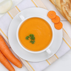 Karottensuppe Möhrensuppe frische Karotten Möhren Suppe gesund