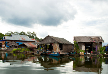 Fototapeta premium floating village Tonle Sap