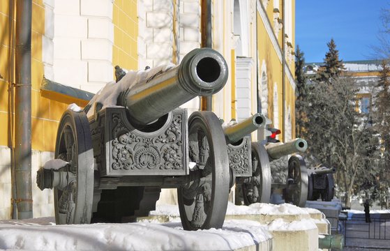 Old cannons shown in Moscow Kremlin.