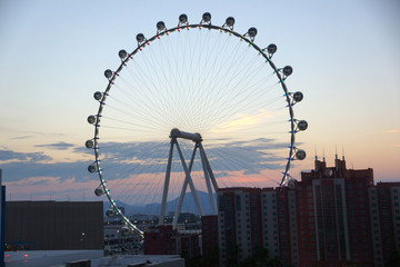  The High Roller Wheel light up at dawn at the center of the Las