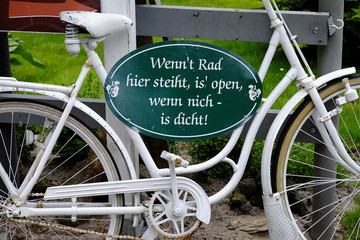 originelles Schild