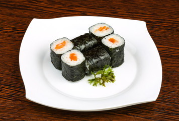 Salmon roll