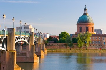 Toulouse in a summer evening - obrazy, fototapety, plakaty