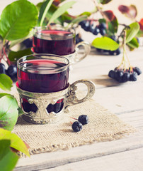 wine from aronia