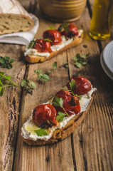 Homemade sourdough bread with roasted tomatoes