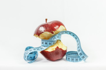 Apple ruler measurement comparison.