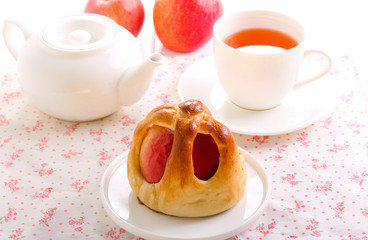 Baked apple in pastry