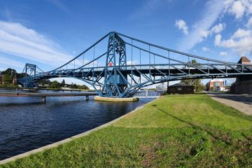 Fototapeta na wymiar Kaiser-Wilhelm-Brücke in Wilhelmshaven