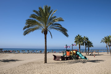 bonita playa de la costa de Marbella, Andalucía