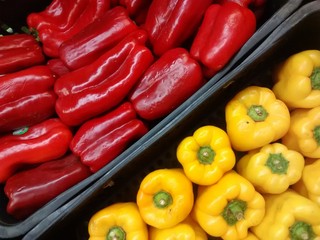 Pimentão vermelho e amarelo