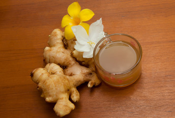 Ginger ale with flower