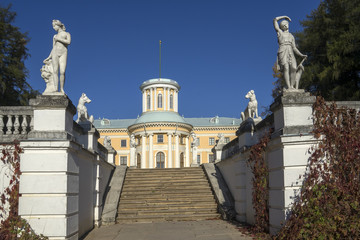 Терраса в усадьбе Архангельское.