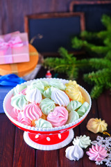 mini meringues