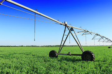 Crop Irrigation using the center pivot sprinkler system