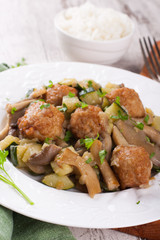 Chicken meatballs with oyster mushrooms