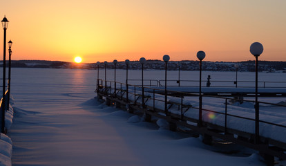 Obraz premium Winter sunset on the river